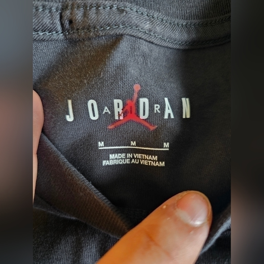 Jordan Men's Long-Sleeve T-Shirt-Medium - Picture 2 of 4